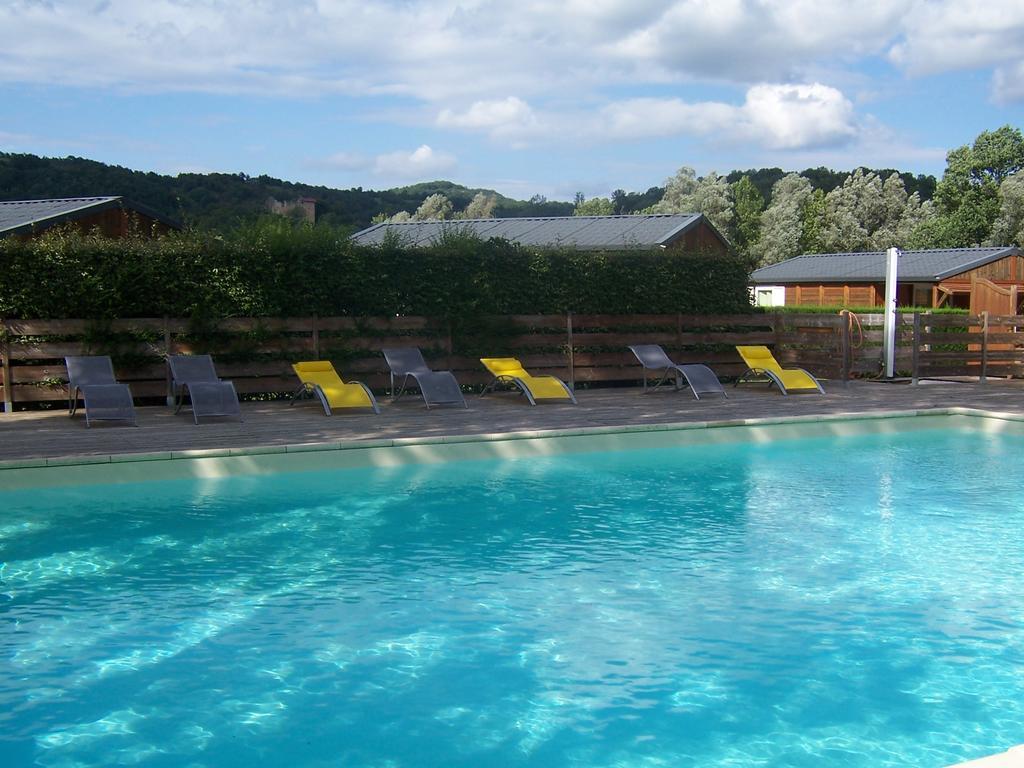 La Tour Du Loup Hotel La Bastide-de-Serou ภายนอก รูปภาพ